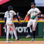 Baseball: Mariners Sweep Angels, Win Seventh Consecutive Series