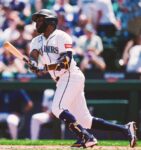 MLB: Mariners Bullpen Hiccup Costs Them Series Against Reds